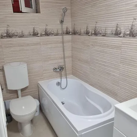 2 La Curte Cu Foisor Апартаменты