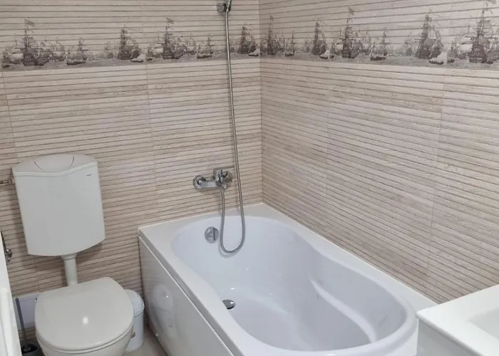 2 La Curte Cu Foisor Apartment